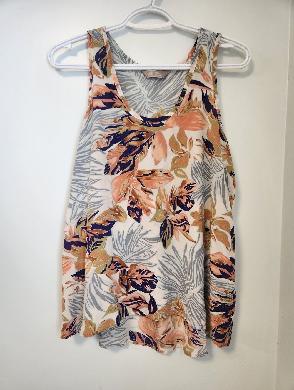 Hilo Hattie 100% Silk Lightweight Tropical Print Sleeveless Top